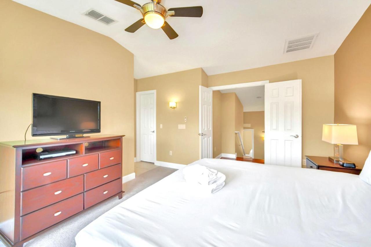 Apartamento Lovely 4br Townhome With Access Near